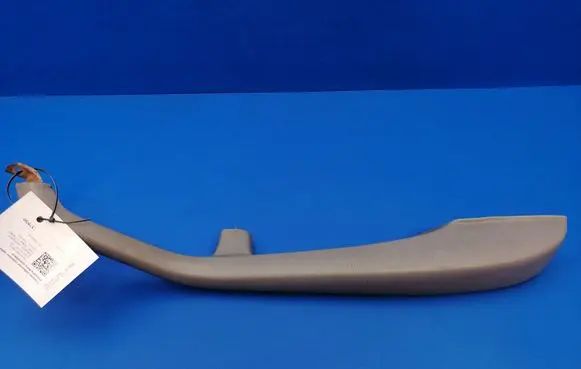 Mercedes-Benz S W126 Front door interior handle trim 1269701001
