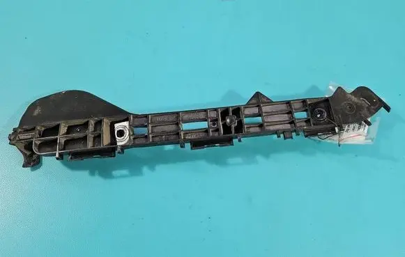 Lexus CT 200H Rear bumper mounting bracket 5257576010 IMPRK1524090