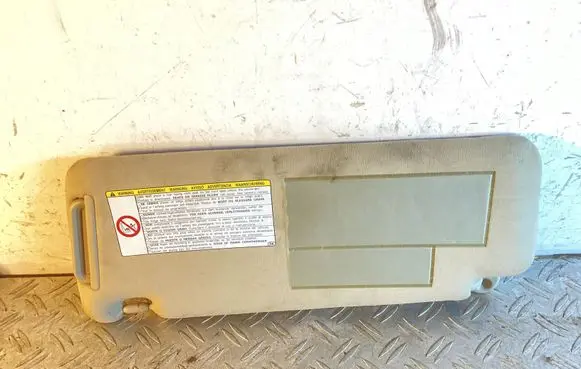 Toyota Land Cruiser (J150) Sun visor 