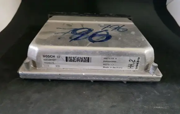 Volvo XC90 Engine control unit/module 08670169A
