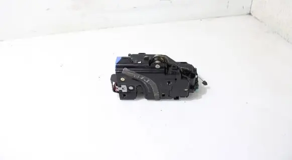 Volkswagen Phaeton Front door lock