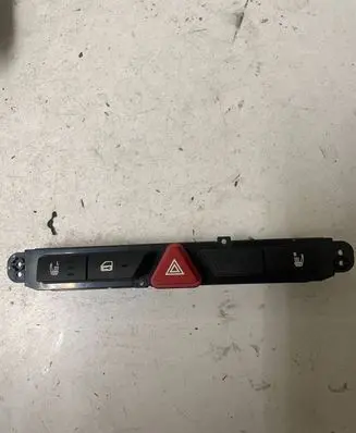 KIA Ceed Hazard light switch 937001H000 937001H010 202006302