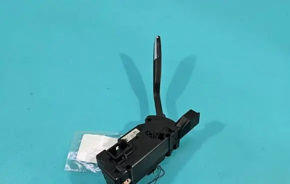 Citroen C4 Grand Picasso Seat control switch 96811352XT IMPRK1558306