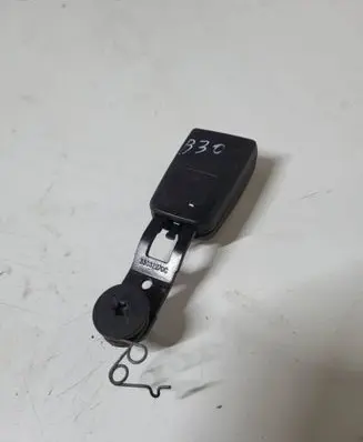 Mercedes-Benz ML W164 Rear seatbelt buckle A1648601669