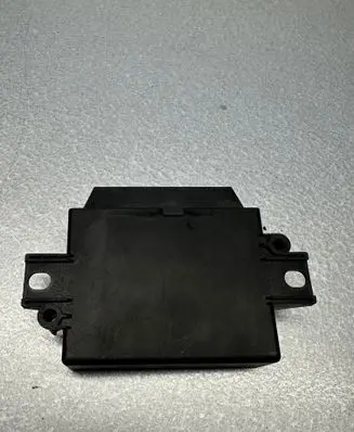 Audi A6 S6 C6 4F Parking PDC control unit/module 601.830