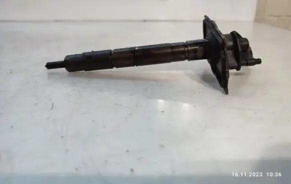 Fuel injector