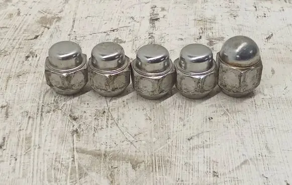 Mazda 3 II Nuts/bolts 