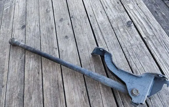Chrysler Town u0026 Country V Rear traction arm rod 04721347AA