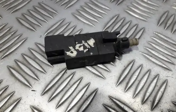 Mercedes-Benz Vito Viano W638 Brake pedal sensor switch 0015452009