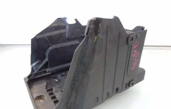 Volvo V70 Battery box tray 31335432