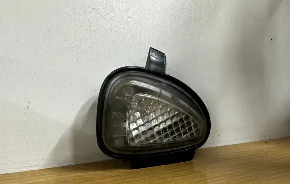 Volkswagen Golf VI Front door wing mirror part 6R0945291