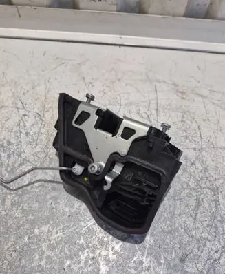 BMW 5 F10 F11 Rear door lock 7202148 A063702