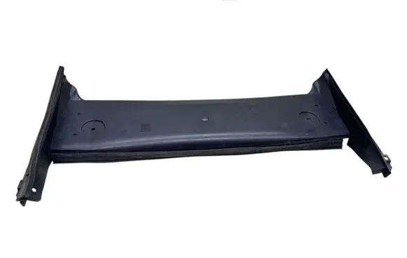 Volvo XC70 Intercooler air guide/duct channel 9151897