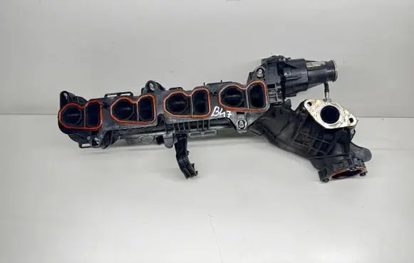 BMW 5 G30 G31 G38 Intake manifold 8513655 17121812044 10213518