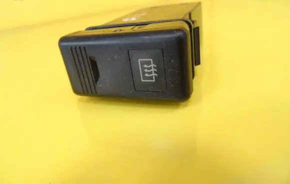 Mazda 626 Windscreen/window heater switch