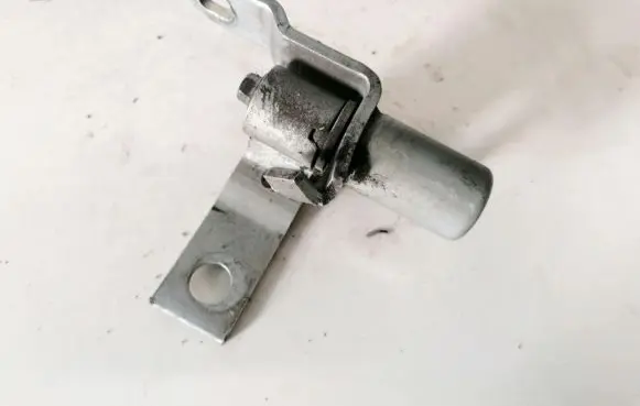 Ford Mondeo MK IV Rear door lower hinge