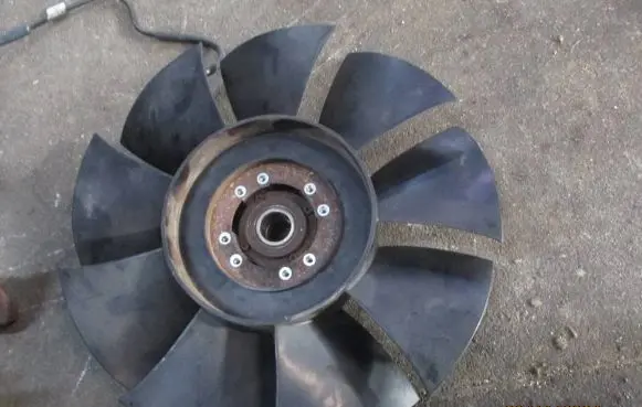 Iveco Daily 35 - 40.10 Viscous fan clutch 