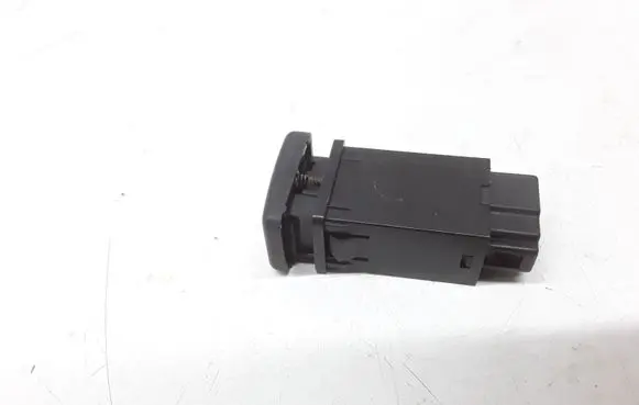 KIA Sportage Windscreen/window heater switch