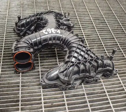 Audi Q7 4M Intake manifold 059129711DN