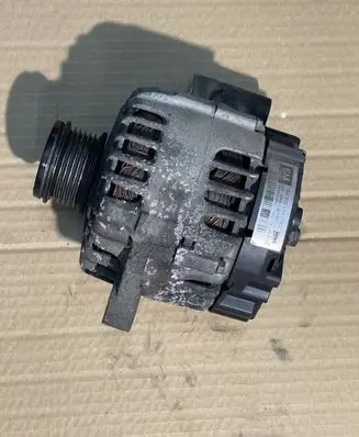 Opel Insignia A Generator/alternator 13502582