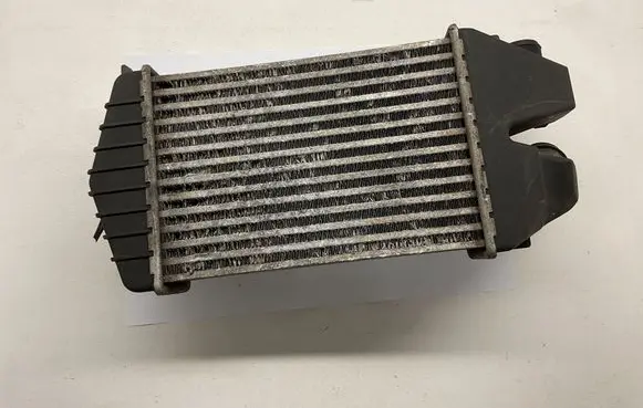 Opel Astra H Intercooler radiator WTP8630 1736C 13213402