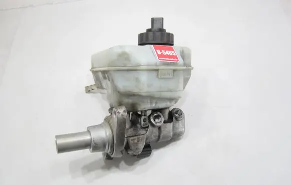 Volkswagen PASSAT B7 Master brake cylinder 3C1611301