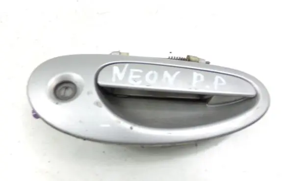 Chrysler Neon II Front door exterior handle