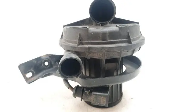 Audi RS6 C6 Secondary air pump 07L959253E