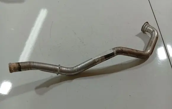 Mercedes-Benz Vito Viano W639 Engine coolant pipe/hose