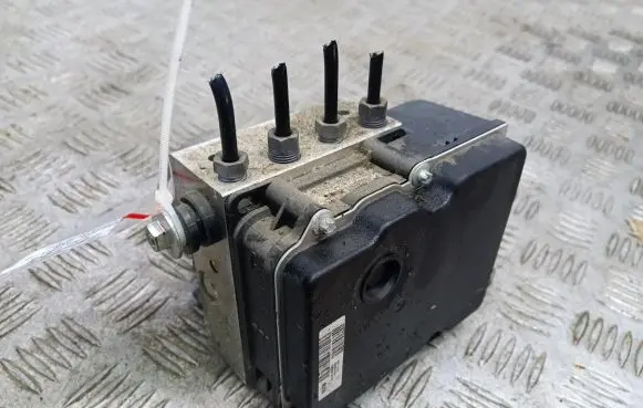 Peugeot 5008 ABS Pump