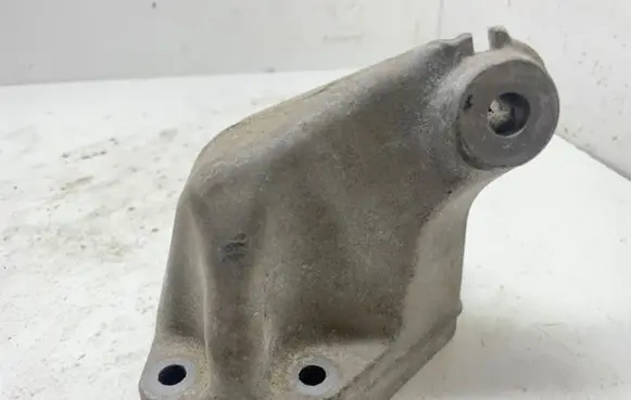 Mercedes-Benz ML W164 Engine mounting bracket A6422230204