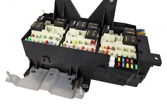 Jaguar XE Fuse module GX7314C445AA