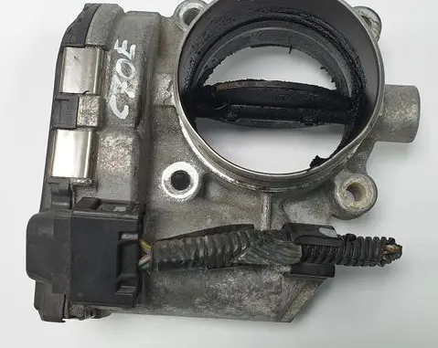 Volvo C70 Throttle body valve 8692720