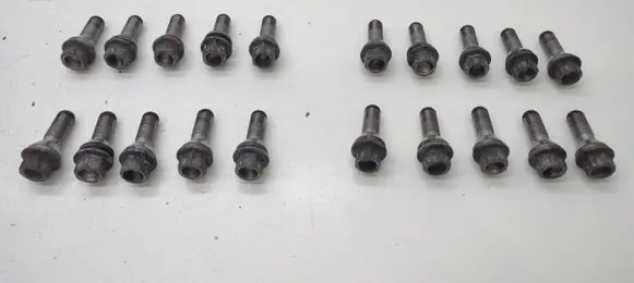 Volvo V60 Nuts/bolts 