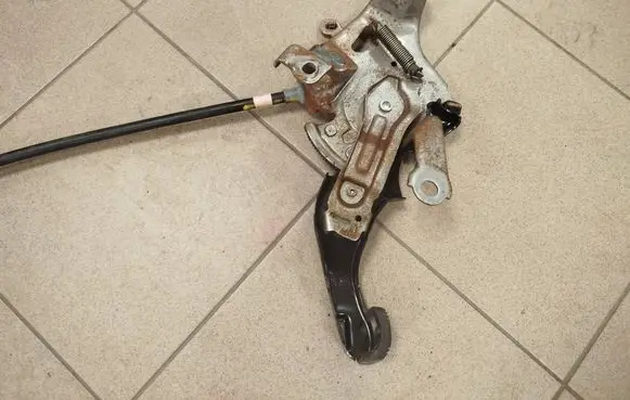 Lexus RX 330 - 350 - 400H Handbrake/parking brake lever assembly 