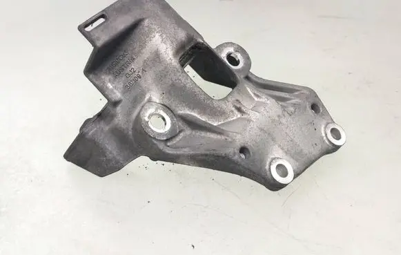Porsche Cayenne (92A) Fuel pump bracket 057130147af