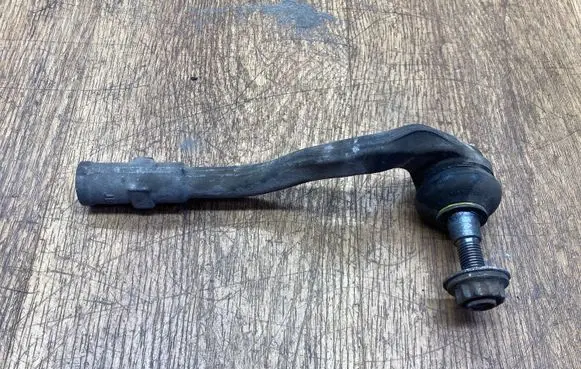 Porsche Macan (95B) Steering tie rod end 4G0423811A