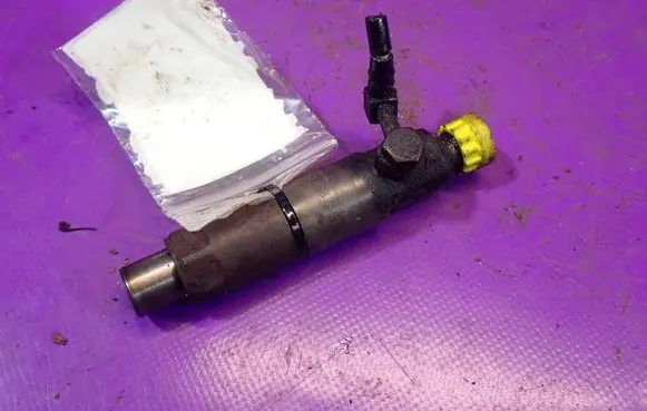 Renault Master II Fuel injector 