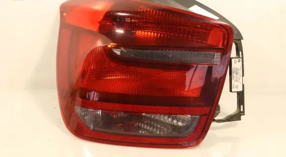 BMW 1 F20 F21 Rear/tail lights 7270095