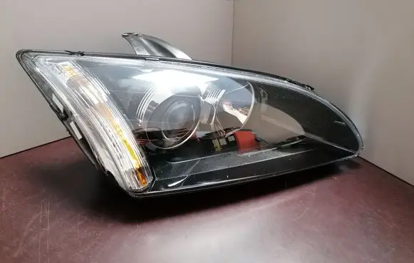 Ford Focus Headlight/headlamp 4M5H3K060AA 4M5113099RB