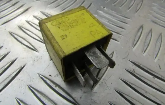 Ford Mondeo MK I Other relay 93BG14N089BA V23136-B1-X3