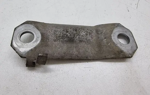 BMW 5 F10 F11 Sway bar bush bracket, front 6777642