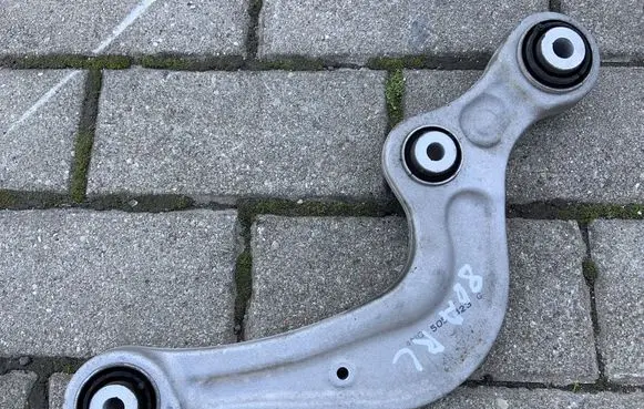 Audi Q5 SQ5 Rear control arm 4M0505361G 4M0505323G