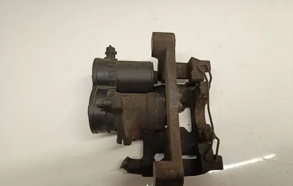 Subaru Outback (BS) Rear brake caliper 26620AL020