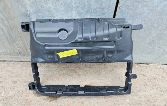 Renault Zoe Intercooler air guide/duct channel 215541324R
