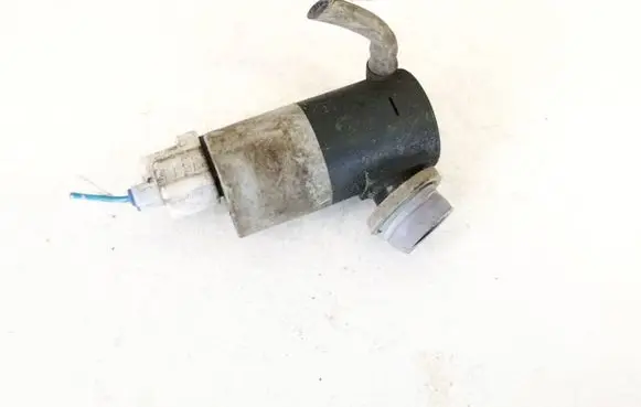 Toyota Auris 150 Windscreen/windshield washer pump