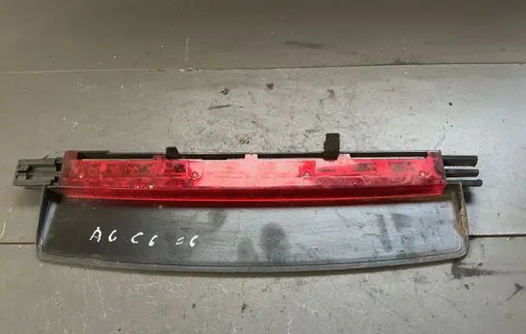 Audi A6 S6 C6 4F Third/center stoplight 4F5945097