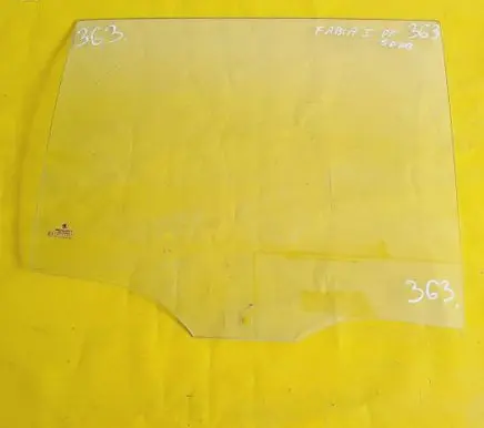 Skoda Fabia Mk1 (6Y) Rear door window glass