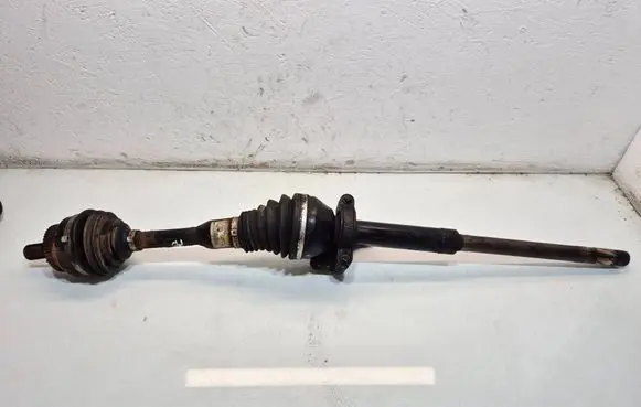 Volvo XC90 Front driveshaft P30735643