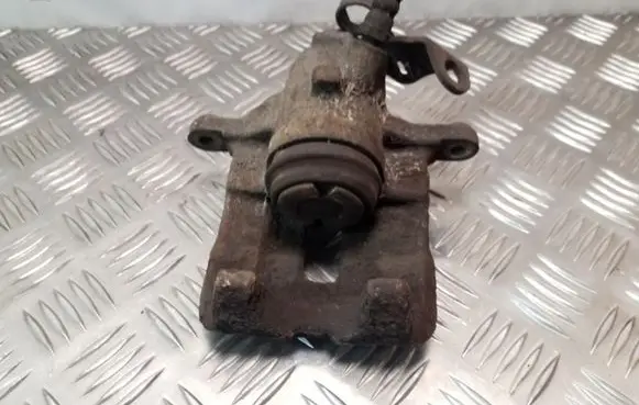 Opel Vivaro Rear brake caliper